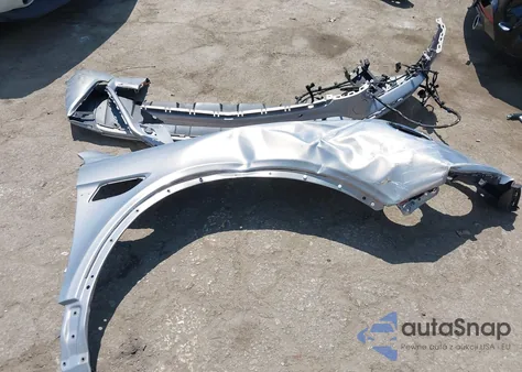 2017 Bentley Bentayga W12/W12 First Edition z USA, uszkodzony, nr VIN SJAAC2ZV7HC015855